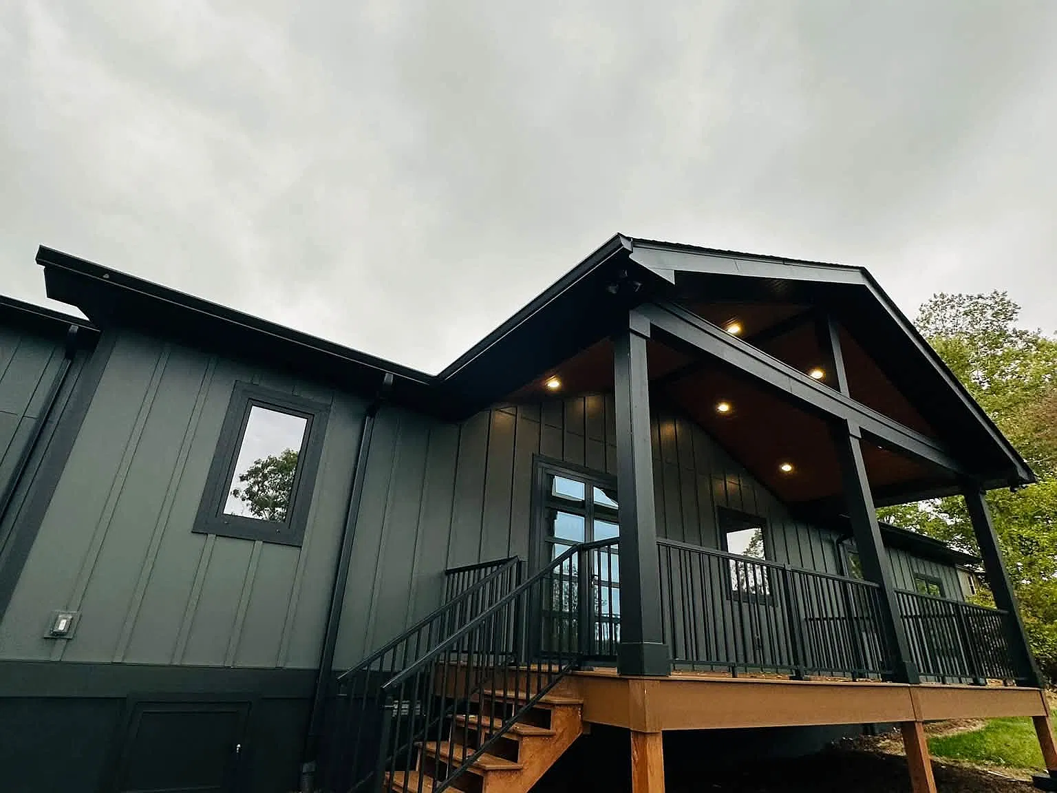 3 bed, 2.5 bath, 2000 sqft, $3,750 — Photo 3