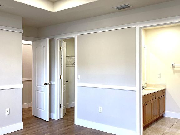4th image of 5576 Andrea St