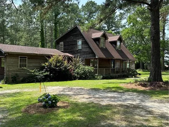 2776 Timberlake Dr, Waycross, GA 31503
