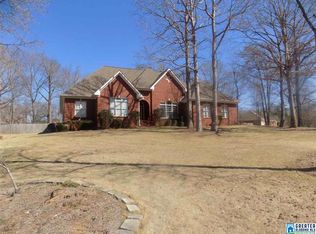 812 13th Ct, Pleasant Grove, AL 35127