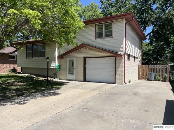 5230 S 51st St, Lincoln, NE 68516