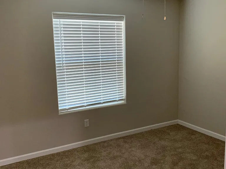 261 E Prosperity Ave — Photo 15