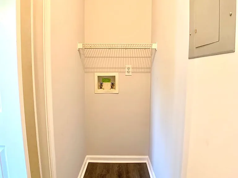 315 Harold Dr — Photo 9