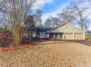 90 Farmington Dr, Woodstock, GA 30188