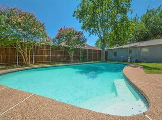 17822 Hillcrest Rd, Dallas, TX 75252