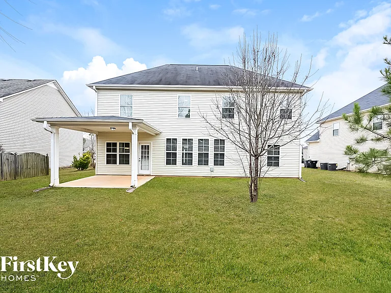 921 Piedmont Dr — Photo 15