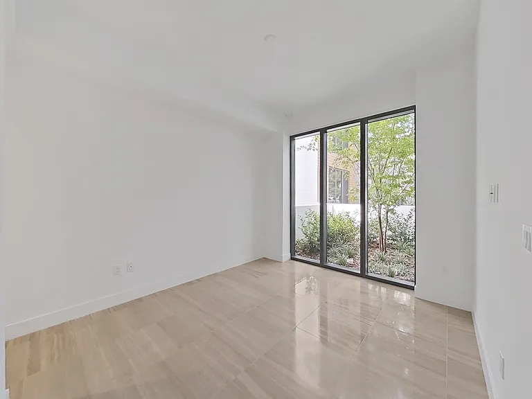 3030 W Santiago St #Townhouse 9 — Photo 13