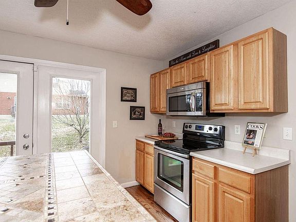 5th image of 8605 Essex Orchard Sta