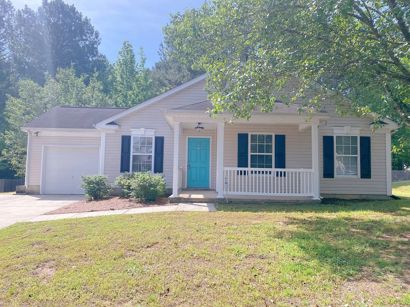 Amazing 3 bedroom ranch style home — Photo 1