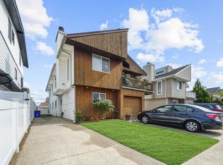 423 E Hudson St, Long Beach, NY 11561