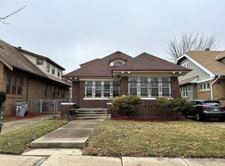 3927 N 16th St, Milwaukee, WI 53206