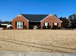 100 Jay Dr, Madison, AL 35758