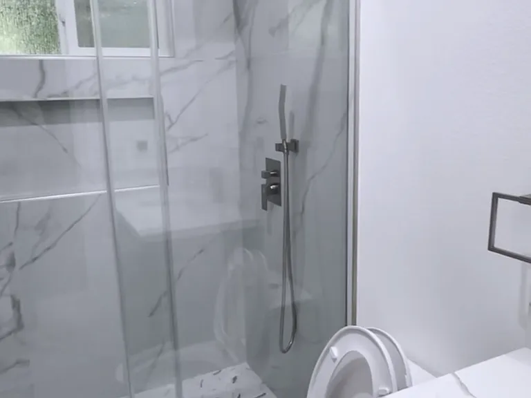 1177 E Brookport St — Photo 6