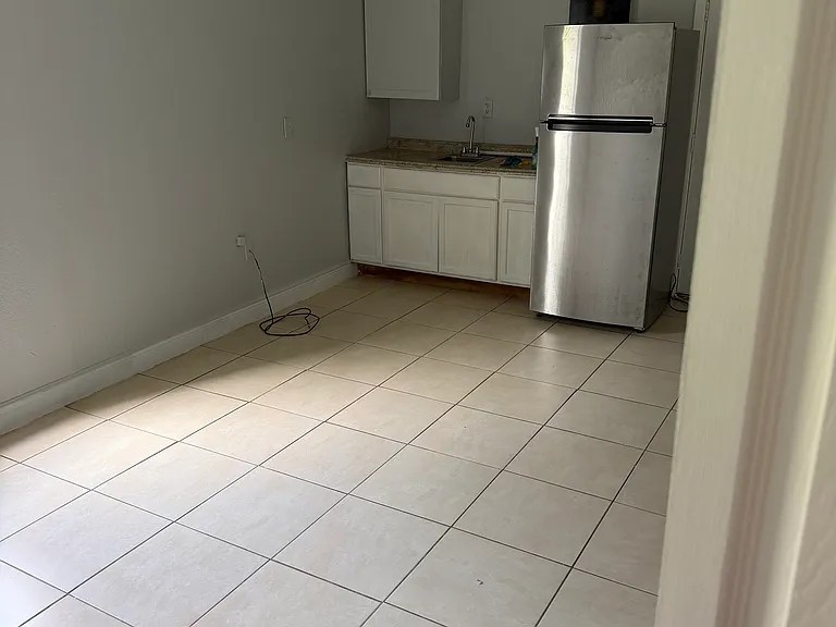 437 Cart Ct — Photo 10