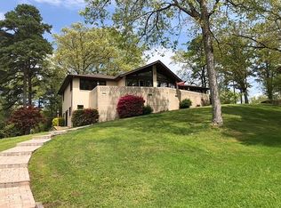335 Peninsula Dr, Hot Springs, AR 71901