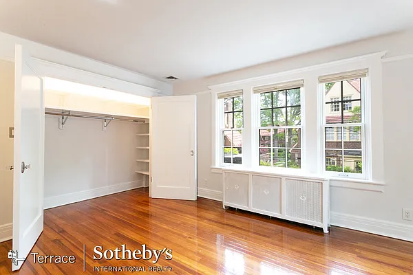 Sold by Terrace Sotheby's International Realty | media 64