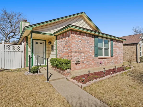 2311 Markland St, Irving, TX 75060