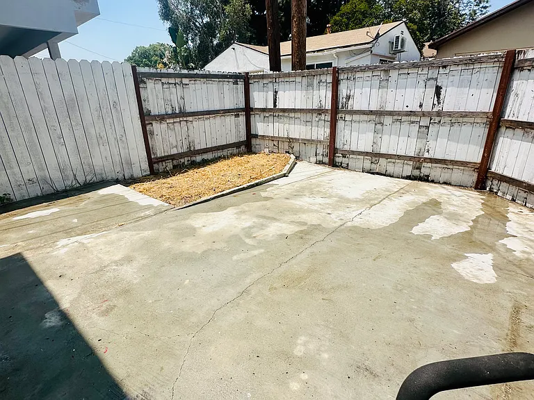 1807 Keeler St #1/2 — Photo 8