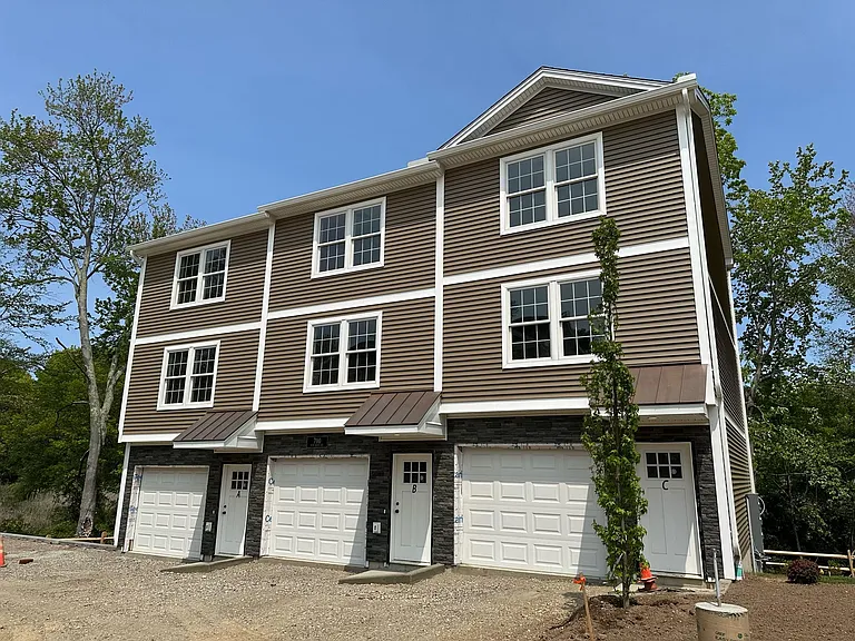 690 New Haven Ave — Photo 1