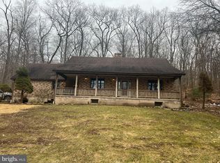 1307 Powder Mill Hollow Rd, Boyertown, PA 19512