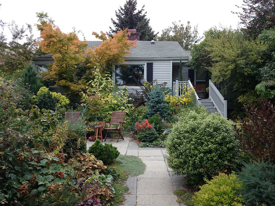 2nd image of 4027 47th Ave S