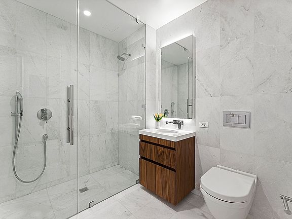 4th image of 244 E 52nd St #4A