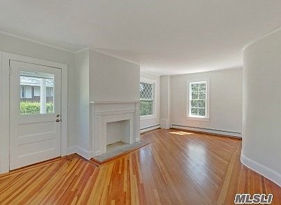 2nd image of 154 S Bayview Ave