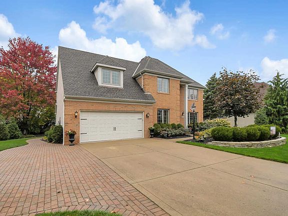 2nd image of 4504 Carrington Way