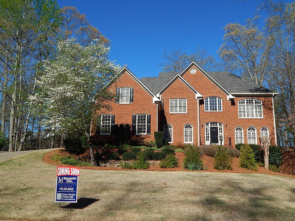 1st image of 915 Randall Ct