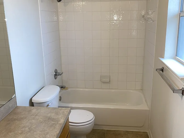 511 Manhattan Dr #A — Photo 8