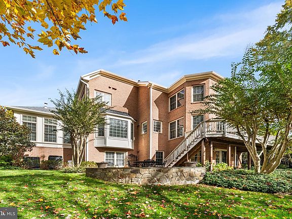 5th image of 10121 Ratcliffe Manor Dr