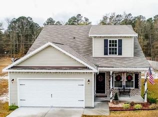 121 Bridgewood Dr, Springfield, GA 31329