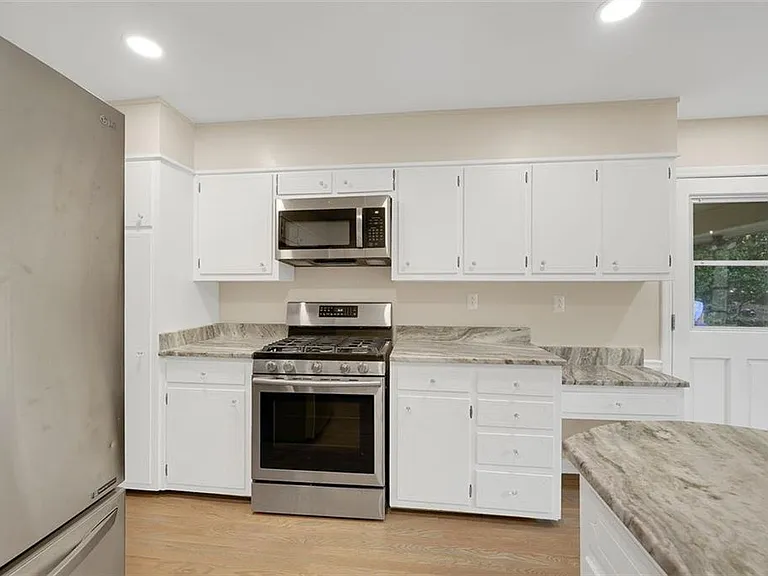 4517 E Kings Point Cir — Photo 10