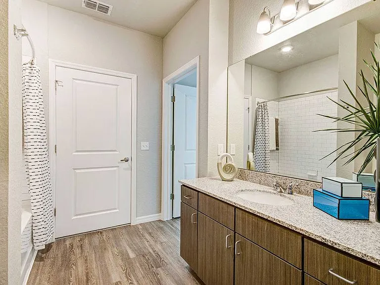 Aqua Palm Bay — Photo 11
