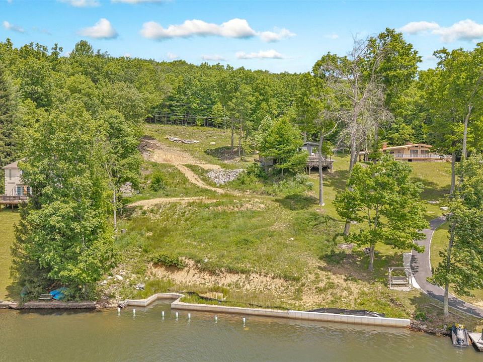 1st image of 337 Flat Top Lake Rd