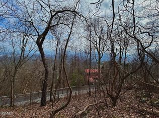 2373 Bluff Mountain Rd, Sevierville, TN 37876