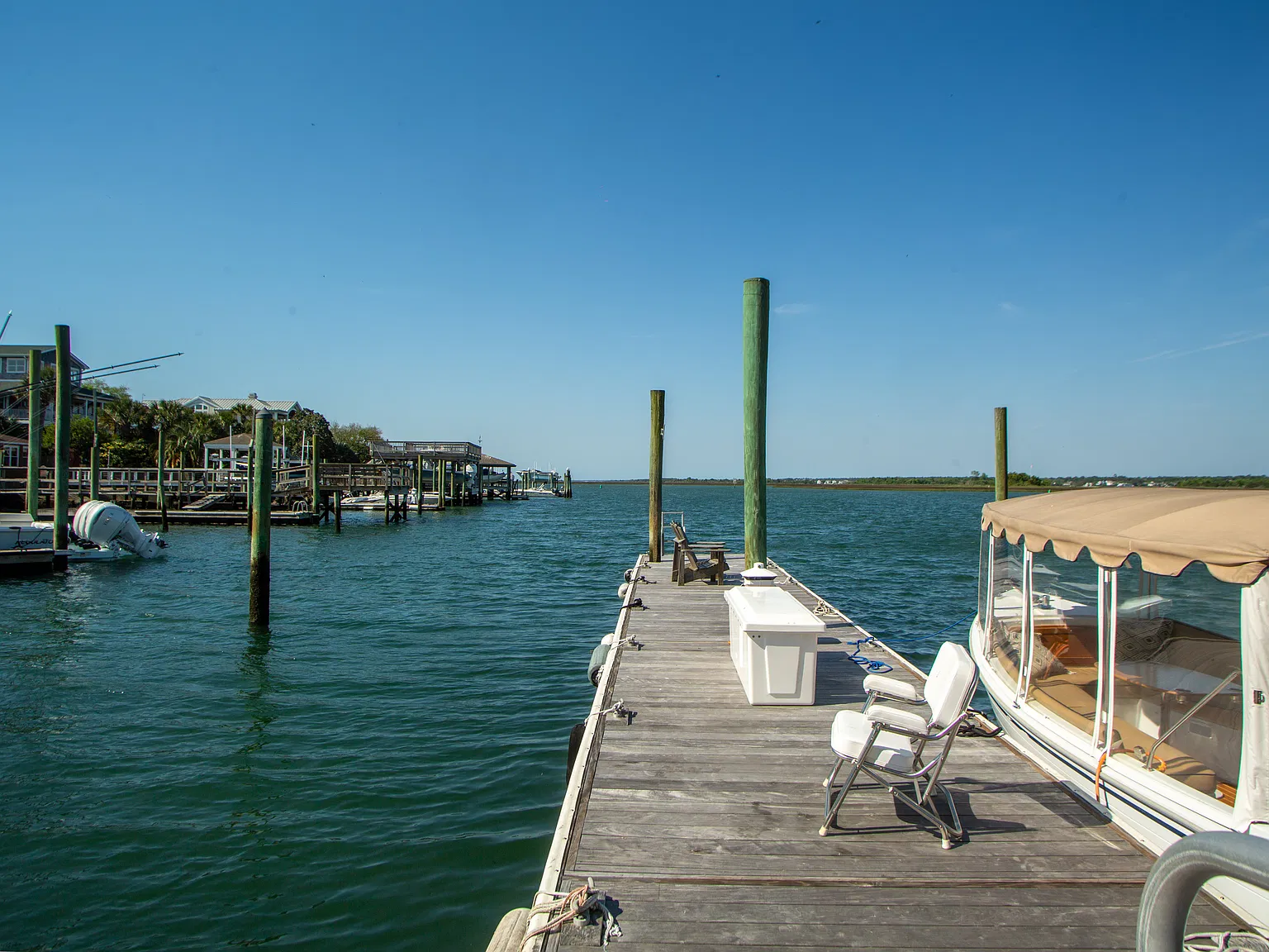 464 Causeway Dr — Photo 3