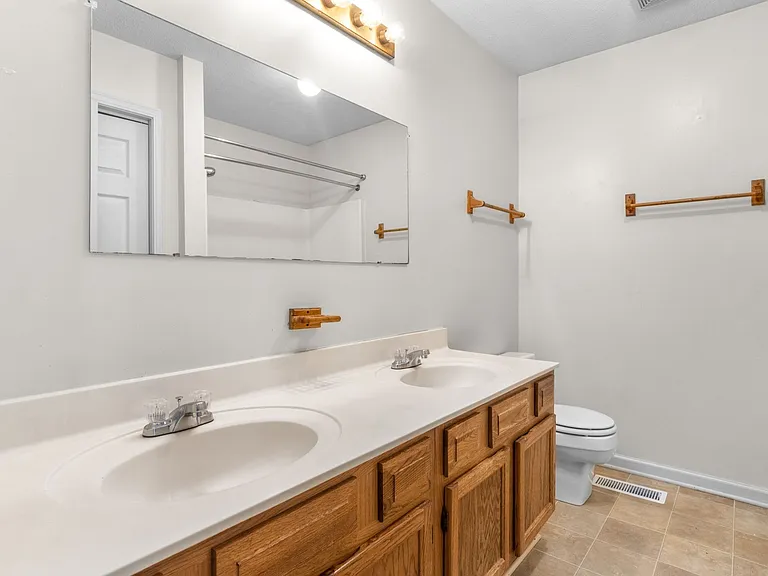 286 Thompsonville Ln #103 — Photo 12