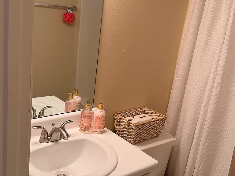 820 Whitecrest Ct — Photo 4