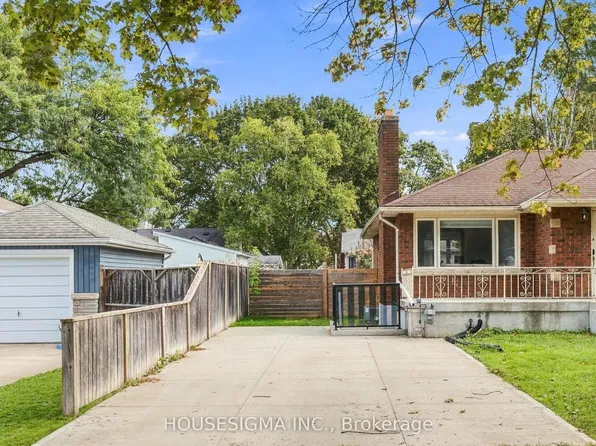 36 Else St #Basement, Saint Catharines, ON L2N 2C1