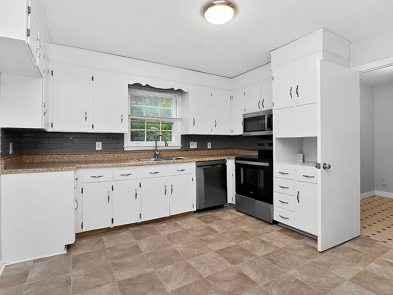 11228 Gladewater Dr — Photo 5