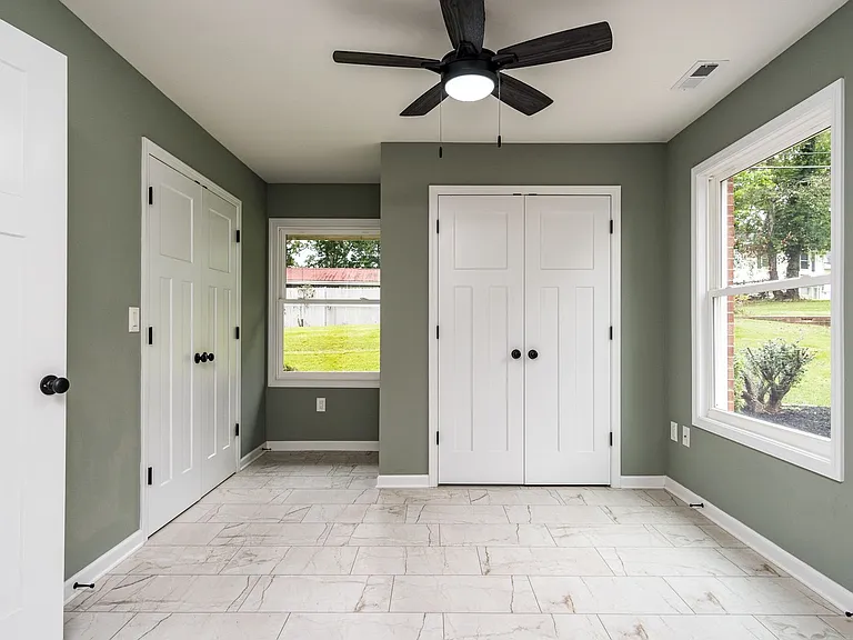 101 McCormick Cir — Photo 30