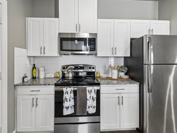 240 Park Place Blvd APT 3204