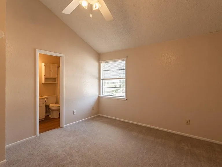 1602 Mill St #C — Photo 16