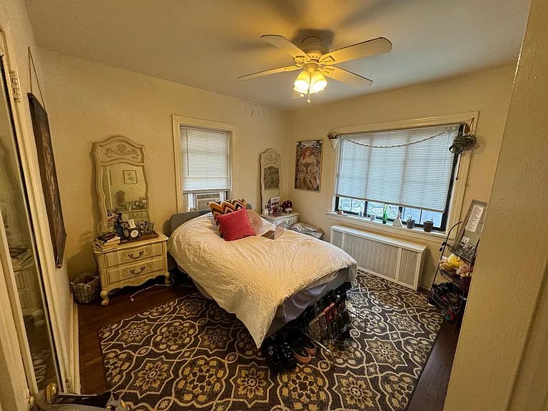 208 Beverly Rd #4 — Photo 13