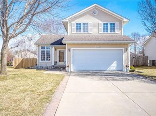 1025 SE Indigo Ln, Waukee, IA 50263
