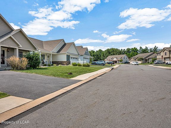 4th image of 152 Cremard Blvd
