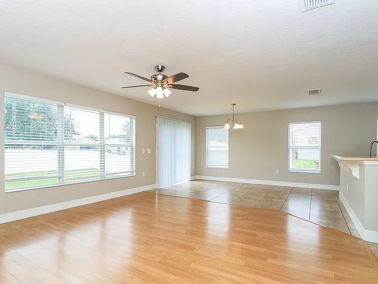 4505 Barbados Loop — Photo 3