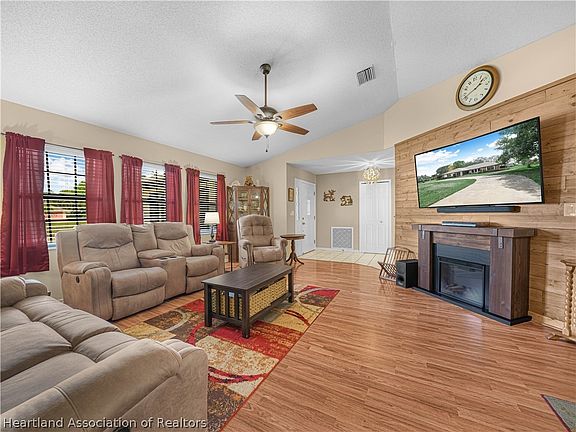 5th image of 4411 Pitching Wedge Way