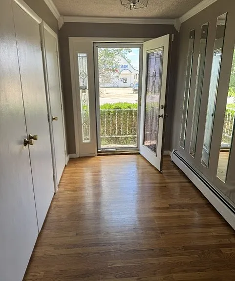 1105 N Logan St — Photo 6